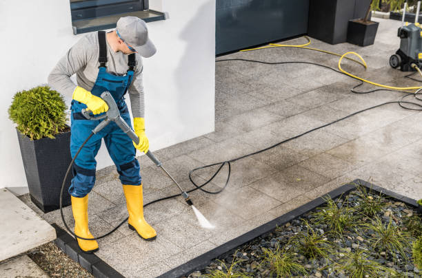 Why Choose Our Certified Pressure Washing Experts for Your Project Needs in Los Luceros, NM?